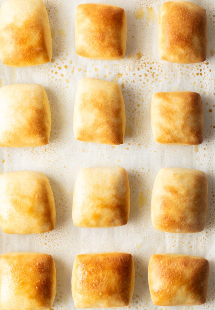 Texas Roadhouse Rolls    Cinnamon Butter  - 83