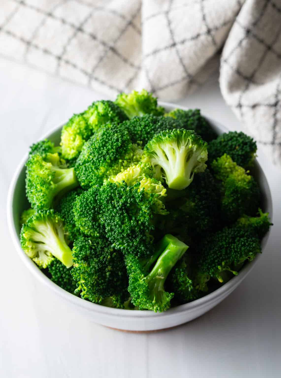 Fluffy Broccoli How to Boil Broccoli on the Stove - A Spicy Perspective