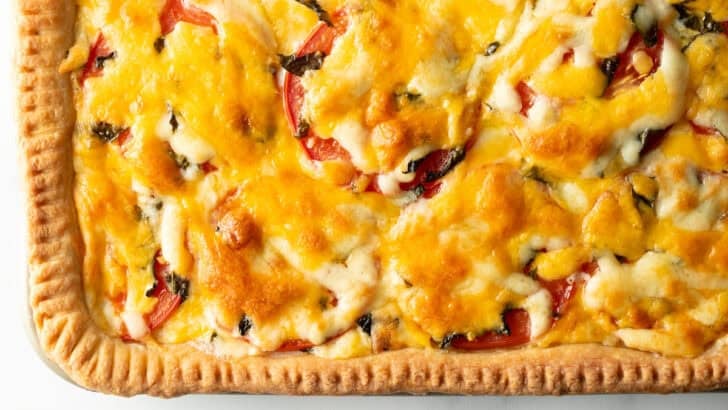 Baked Tomato Pie in pan